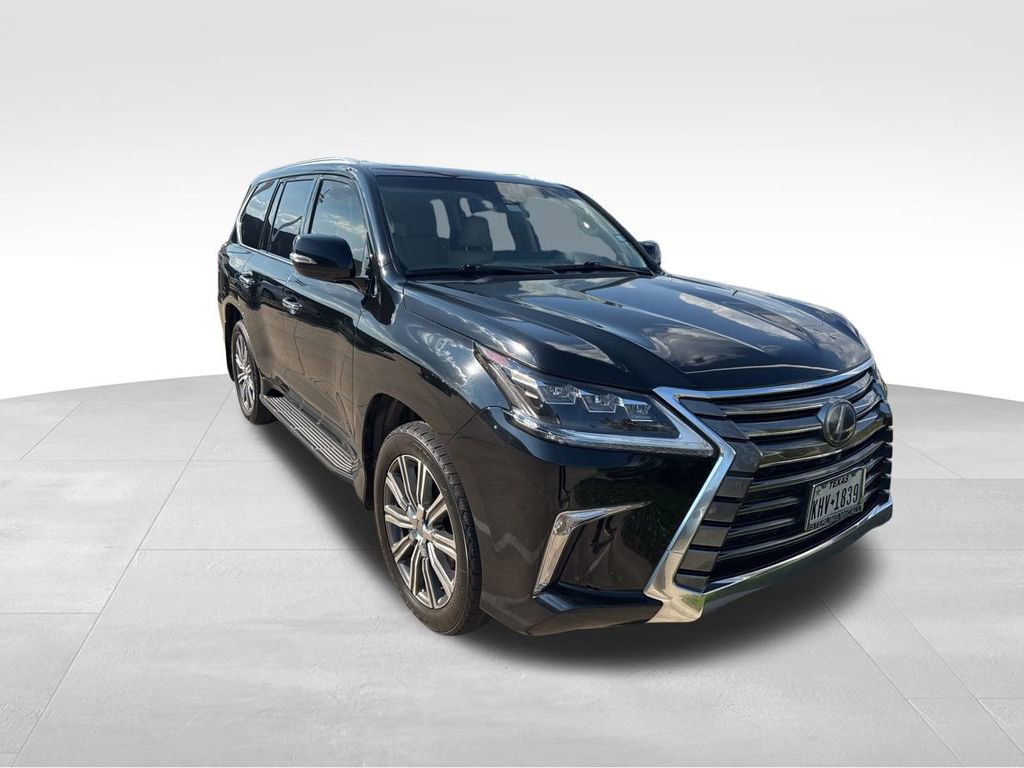 2017 Lexus LX 570 photo 2