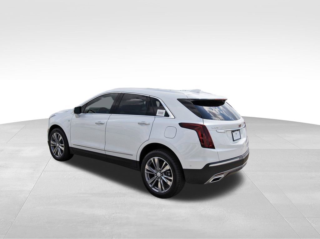 2025 Cadillac XT5 Premium Luxury photo 3