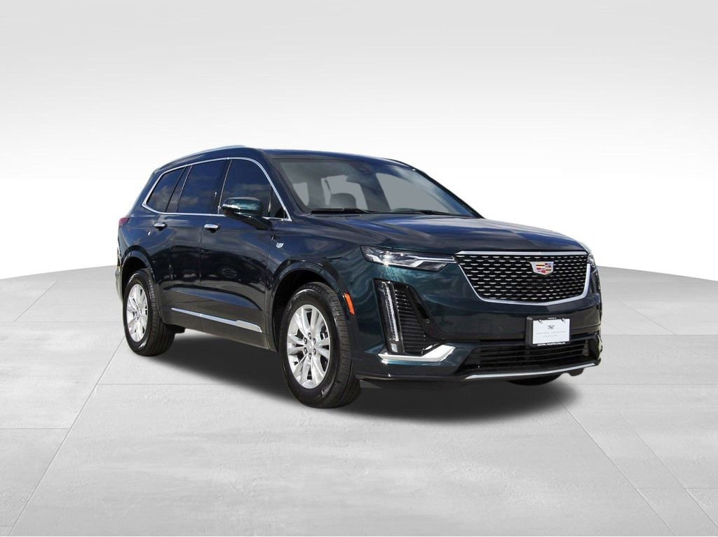 2025 Cadillac XT6 Luxury's photo