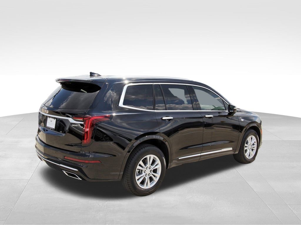 2025 Cadillac XT6 Luxury photo 4