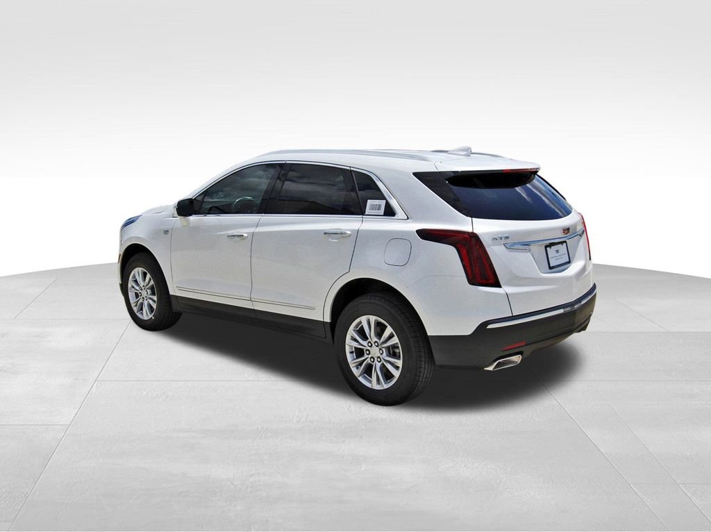 2025 Cadillac XT5 Luxury photo 3