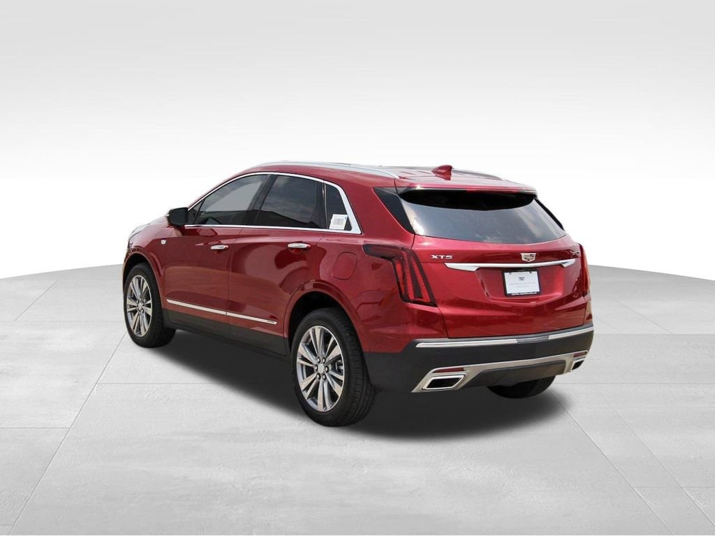 New 2026 CADILLAC XT5 Premium Luxury SUV