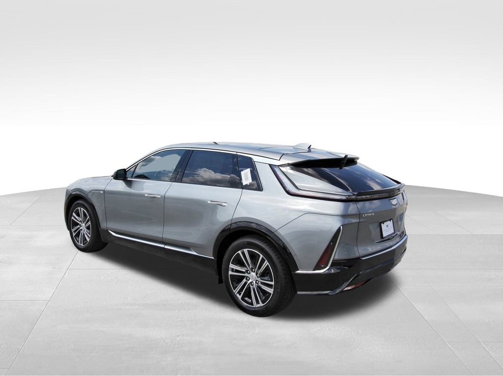 2026 Cadillac Lyriq Luxury photo 3