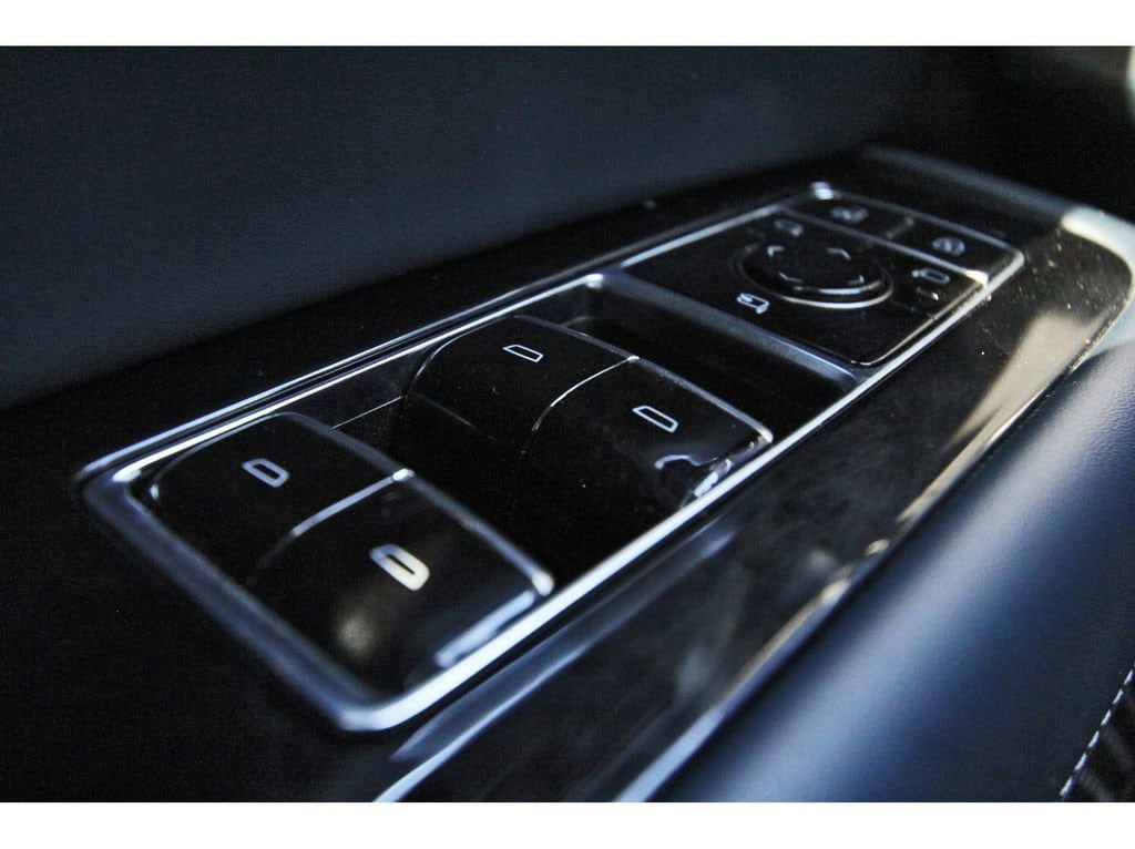 2025 Cadillac Escalade IQ Sport 2 - Photo 15