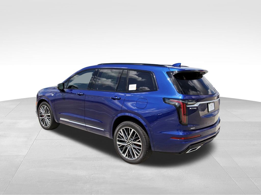 2025 Cadillac XT6 Sport photo 3