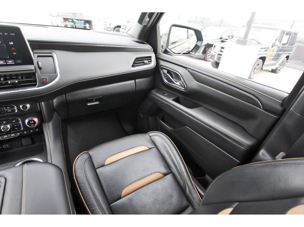2026 Cadillac Escalade Platinum Sport - Photo 10