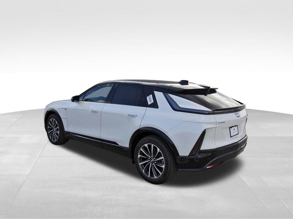 2025 Cadillac Lyriq Sport photo 3