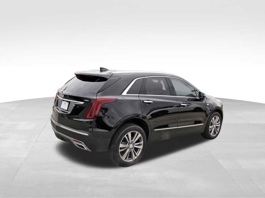 New 2026 CADILLAC XT5 Premium Luxury SUV