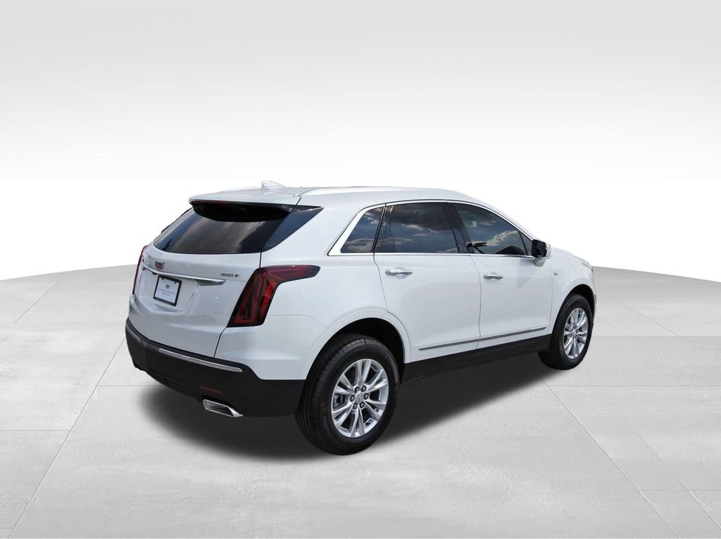 2025 Cadillac XT5 Luxury photo 3