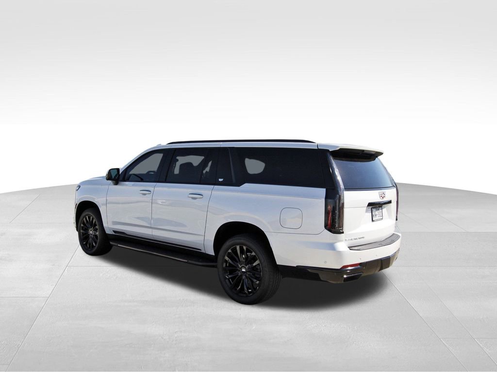 2025 Cadillac Escalade ESV Luxury photo 3