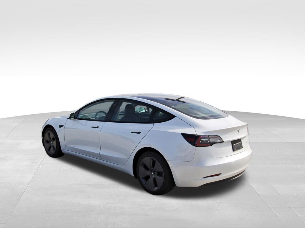 2022 Tesla Model 3 Long Range photo 3
