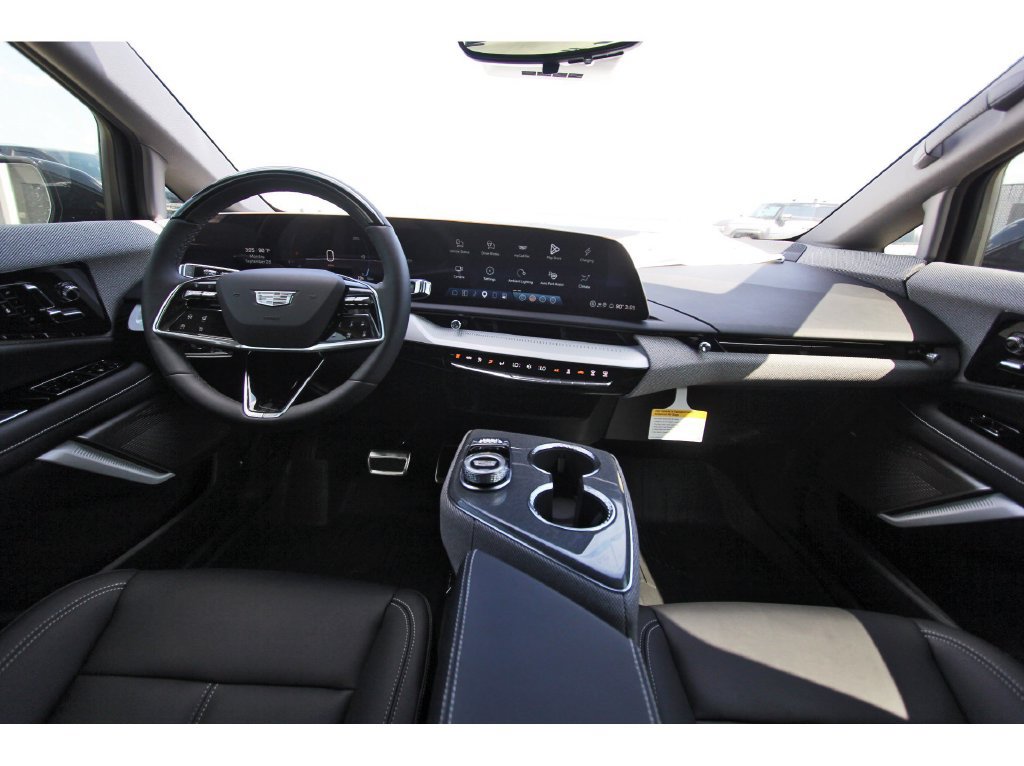 2027 Cadillac OPTIQ Luxury - Photo 9