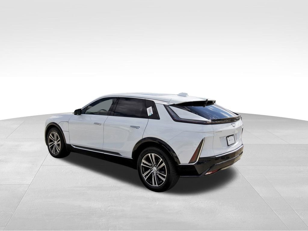 New 2026 CADILLAC LYRIQ Luxury SUV