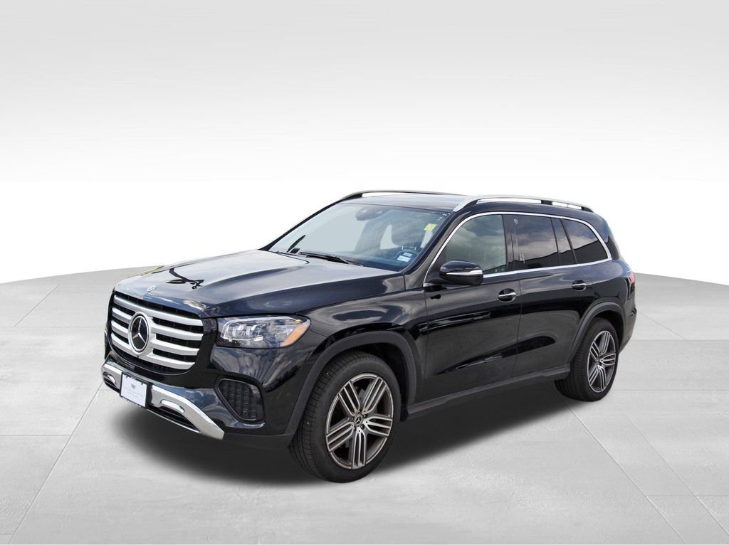 2025 Mercedes Benz GLS 450 4MATIC photo 2
