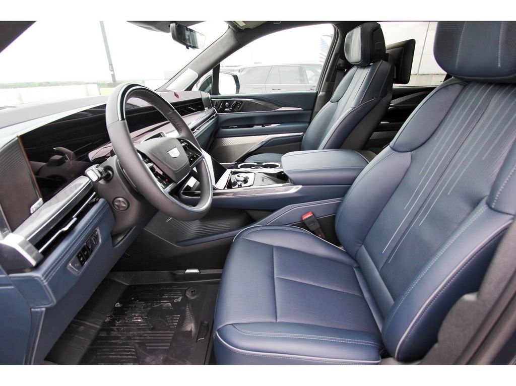 2025 Cadillac Escalade IQ Luxury 2 - Photo 6