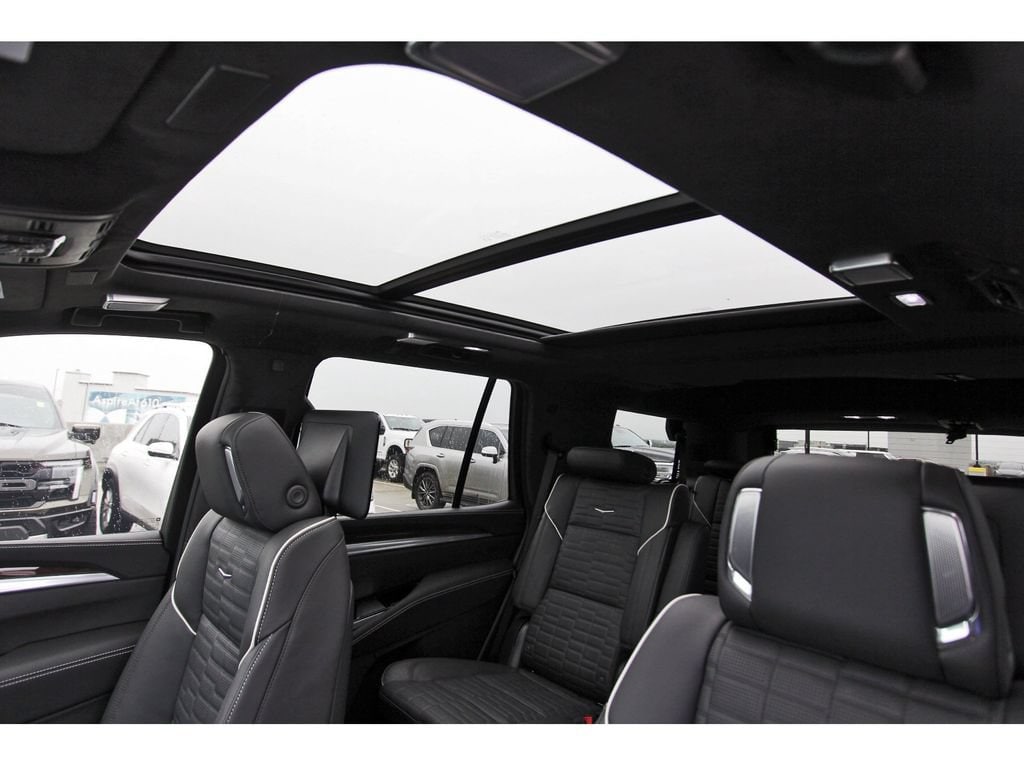 2026 Cadillac Escalade Platinum Sport - Photo 24