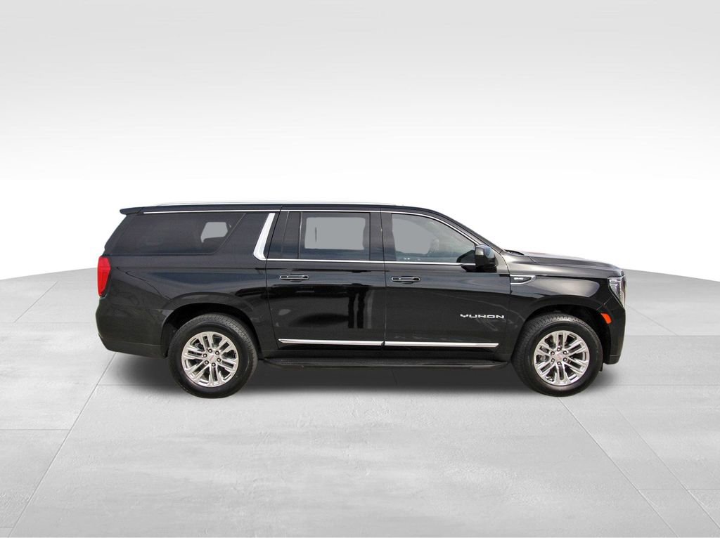 2023 Gmc Yukon XL SLT photo 4