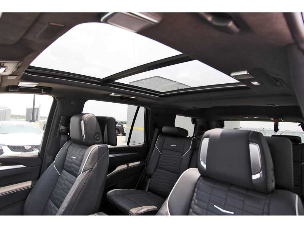 2026 Cadillac Escalade Platinum Sport - Photo 24