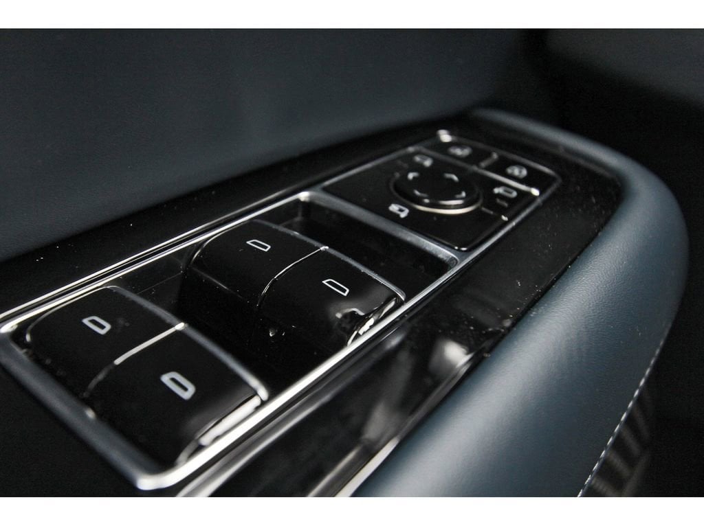 2025 Cadillac Escalade IQ Luxury 2 - Photo 15