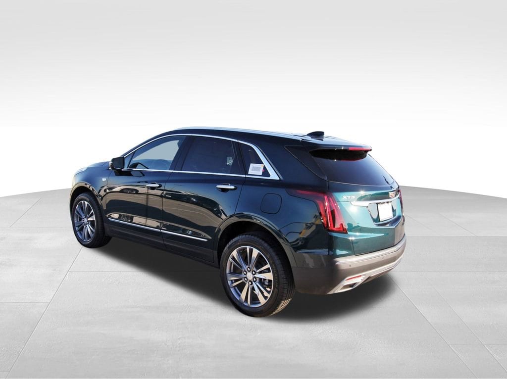 New 2026 CADILLAC XT5 Premium Luxury SUV