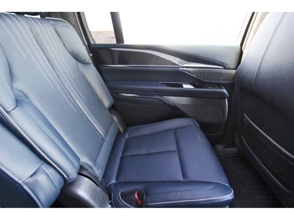 2025 Cadillac Escalade IQ Sport 2 - Photo 11