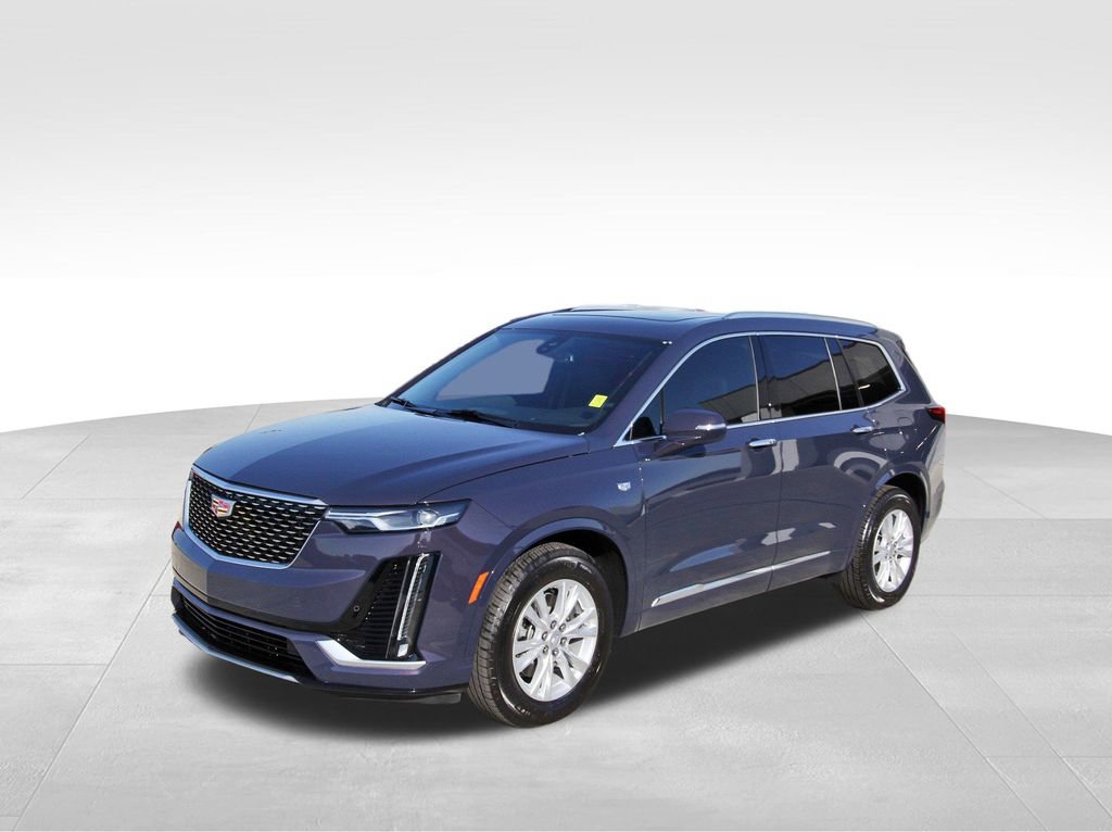 2025 Cadillac XT6 Luxury photo 2