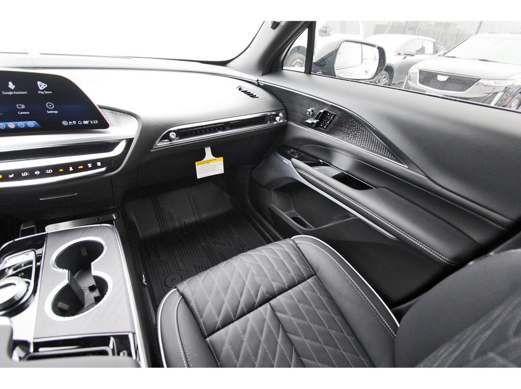2027 Cadillac LYRIQ Signature Sport - Photo 10
