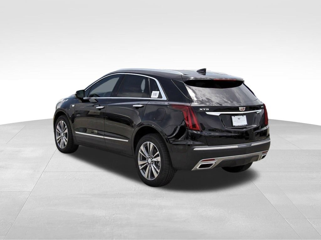 New 2026 CADILLAC XT5 Premium Luxury SUV