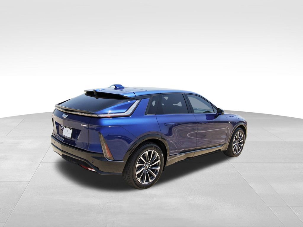 2026 Cadillac Lyriq Sport photo 4