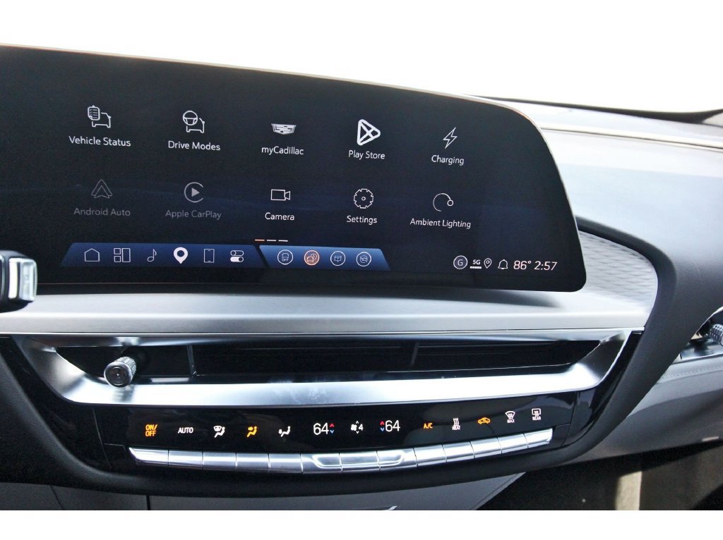 2027 Cadillac LYRIQ Luxury - Photo 16
