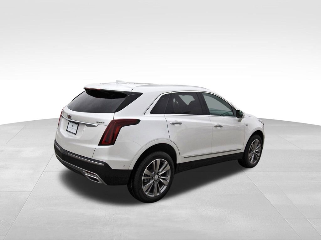 New 2026 CADILLAC XT5 Premium Luxury SUV