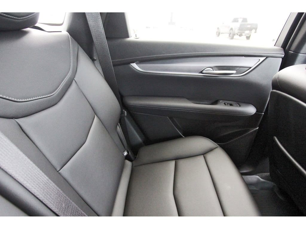 2026 Cadillac XT5 Luxury - Photo 11