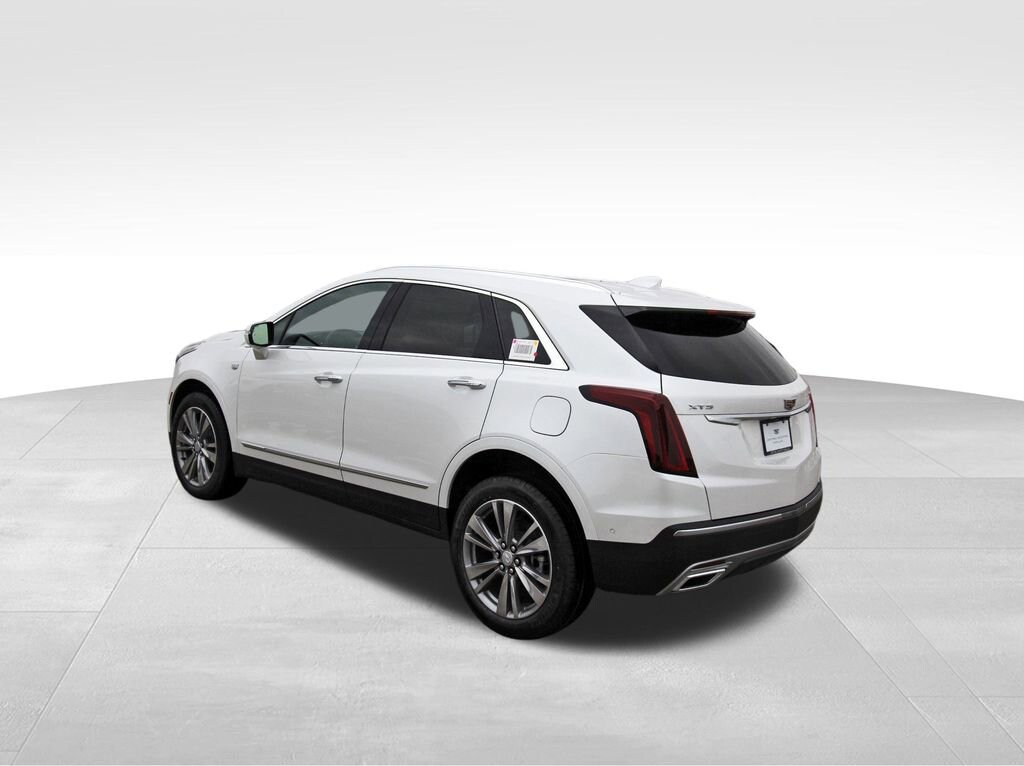 New 2026 CADILLAC XT5 Premium Luxury SUV