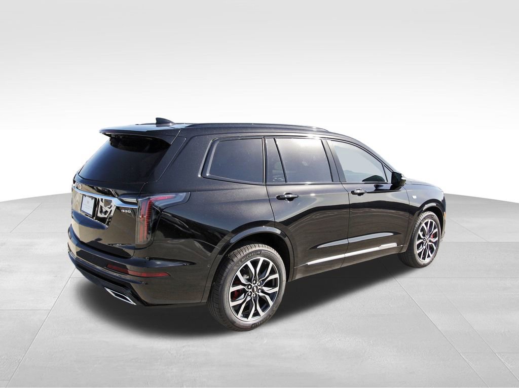 2025 Cadillac XT6 Sport photo 4