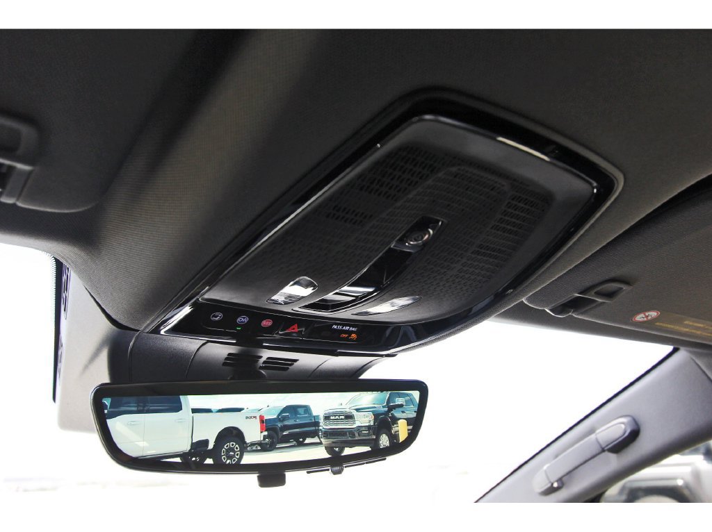 2027 Cadillac OPTIQ Luxury - Photo 20
