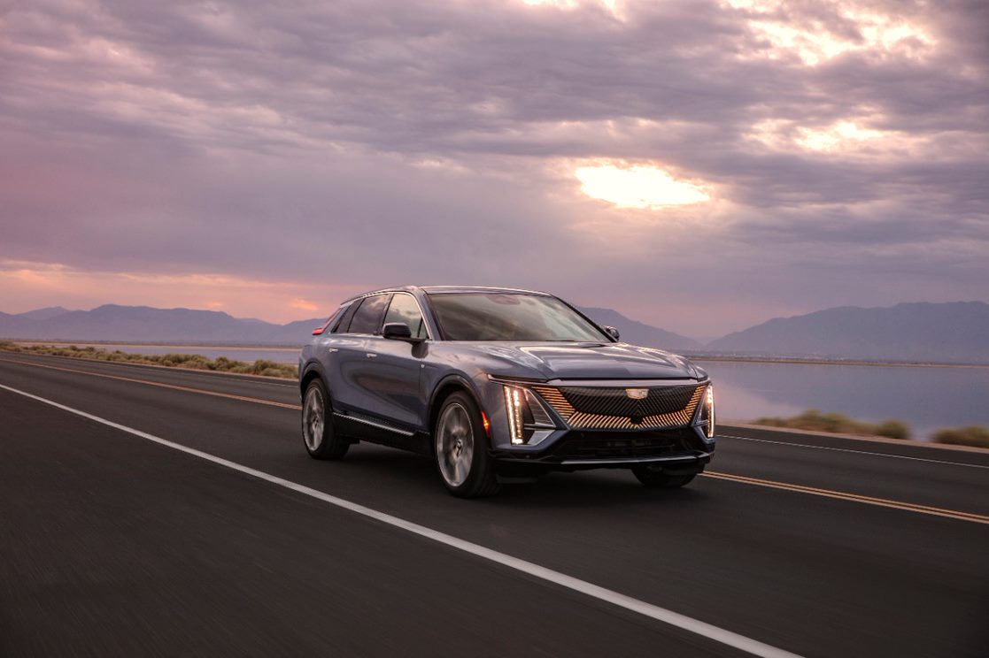 Cadillac LYRIQ sunset.jpg