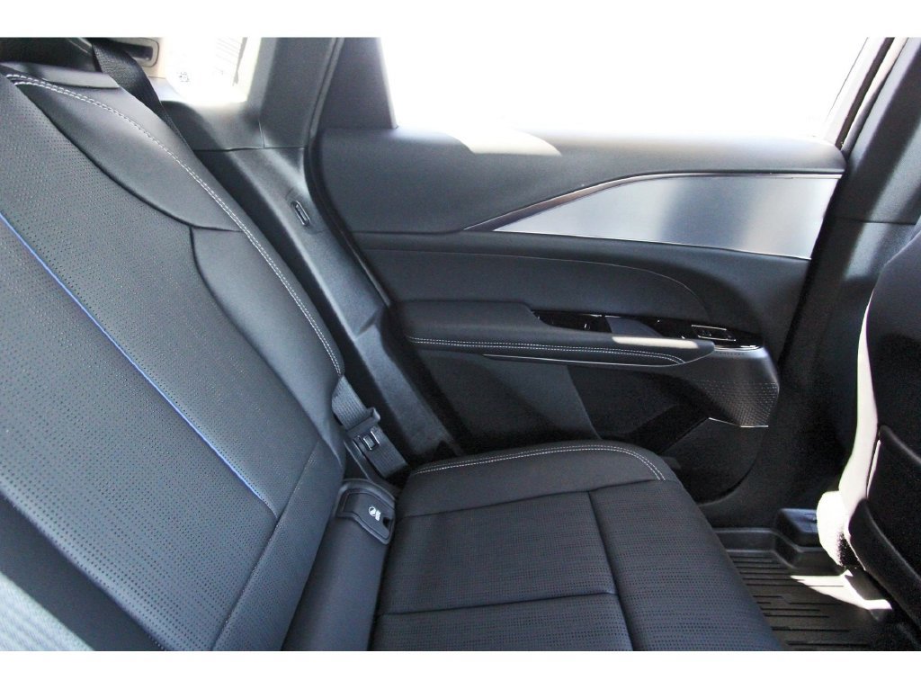 2027 Cadillac LYRIQ Sport - Photo 11