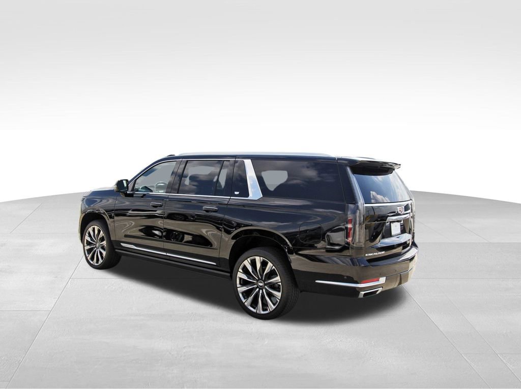 2026 Cadillac Escalade Luxury photo 2