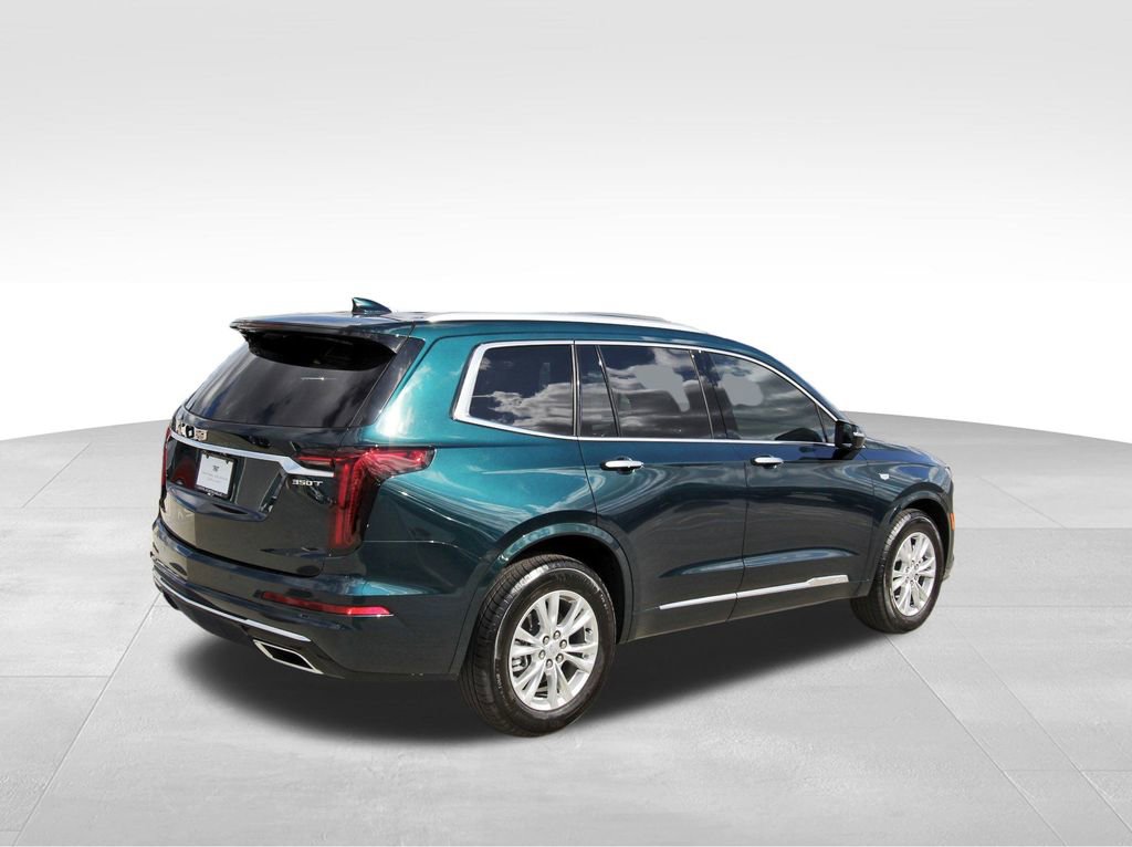 2025 Cadillac XT6 Luxury photo 4