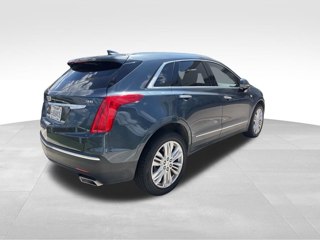 2019 Cadillac XT5 Premium Luxury photo 3