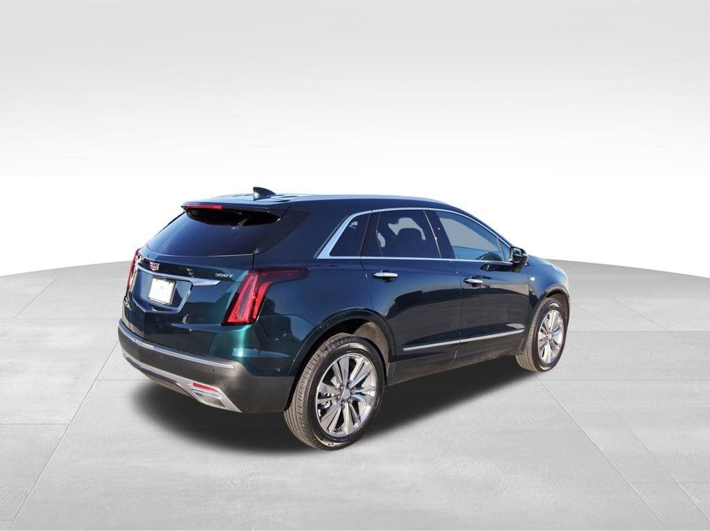 New 2026 CADILLAC XT5 Premium Luxury SUV