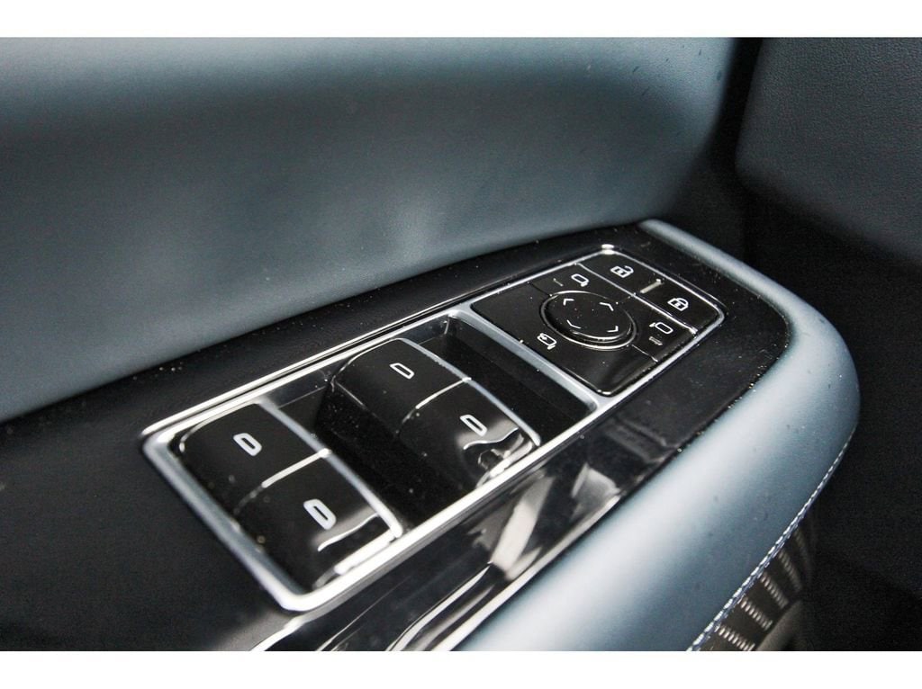 2025 Cadillac Escalade IQ Sport 2 - Photo 16