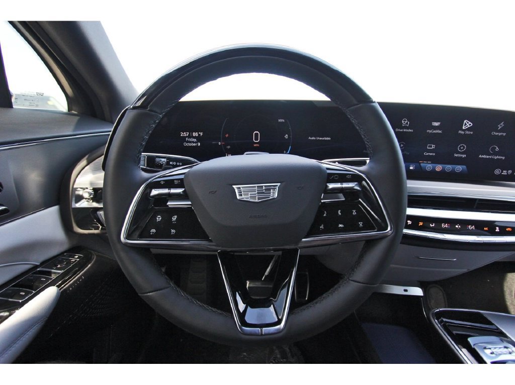 2027 Cadillac LYRIQ Luxury - Photo 13