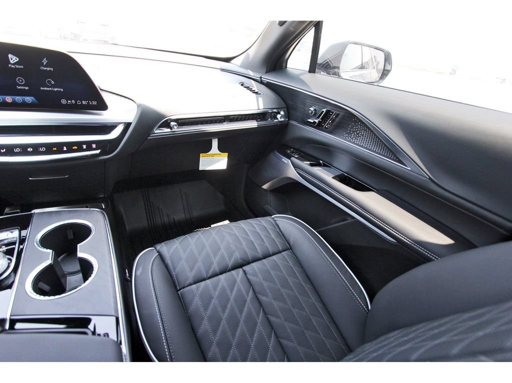 2027 Cadillac LYRIQ Signature Luxury - Photo 10