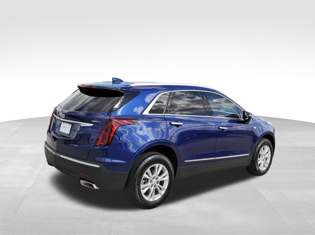 2025 Cadillac XT5 Luxury photo 3