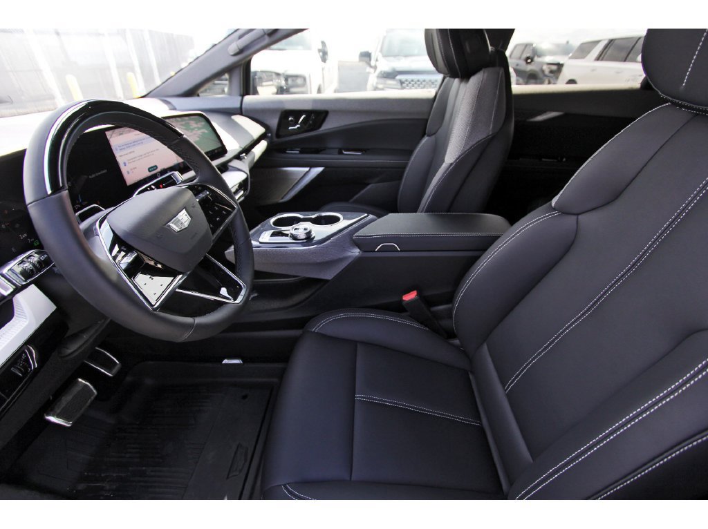 2027 Cadillac OPTIQ Sport - Photo 6