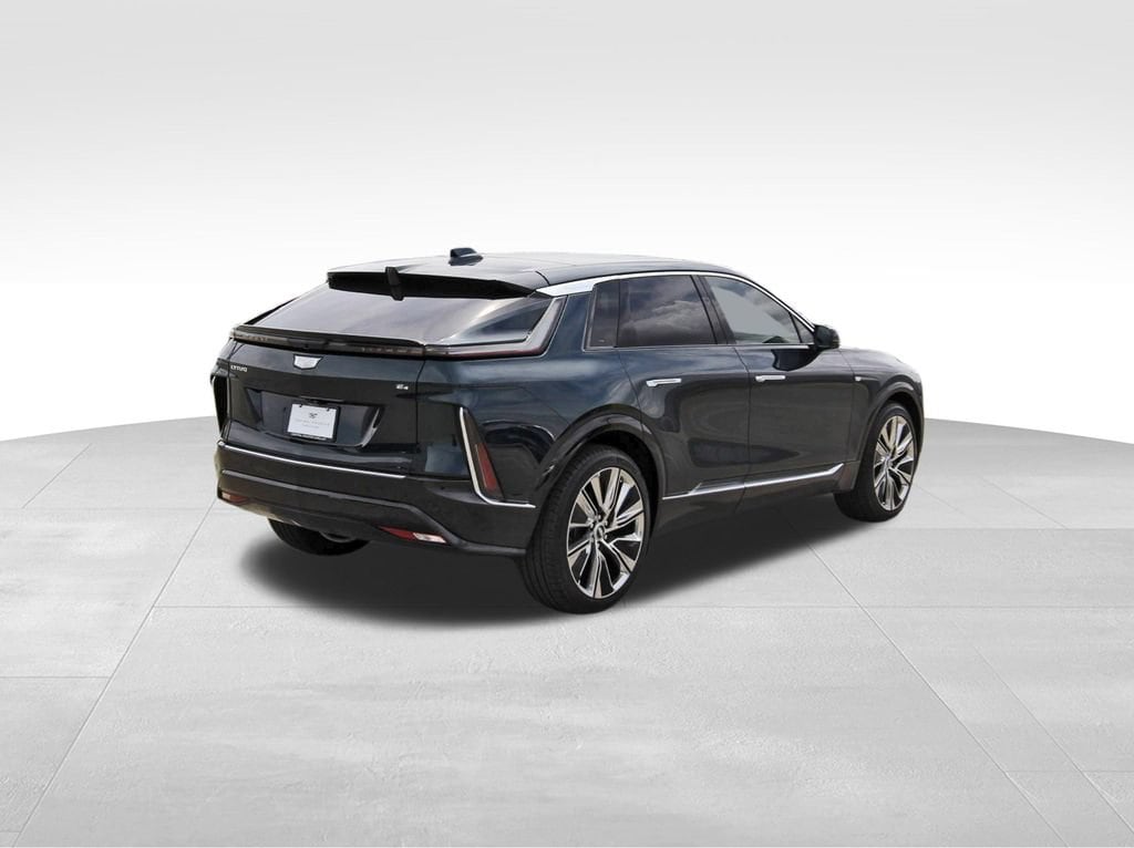 New 2027 CADILLAC LYRIQ Signature Luxury SUV