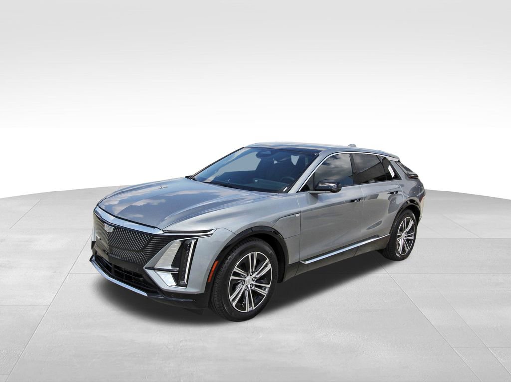 2026 Cadillac Lyriq Luxury photo 2
