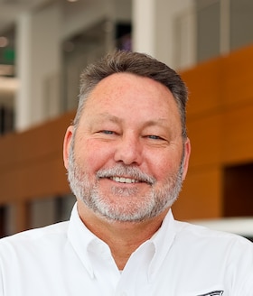 Staff member Thomas Green from ID_ed5053e725e1