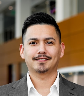 Staff member Anthony Plaza from ID_f051e4fcc2e0